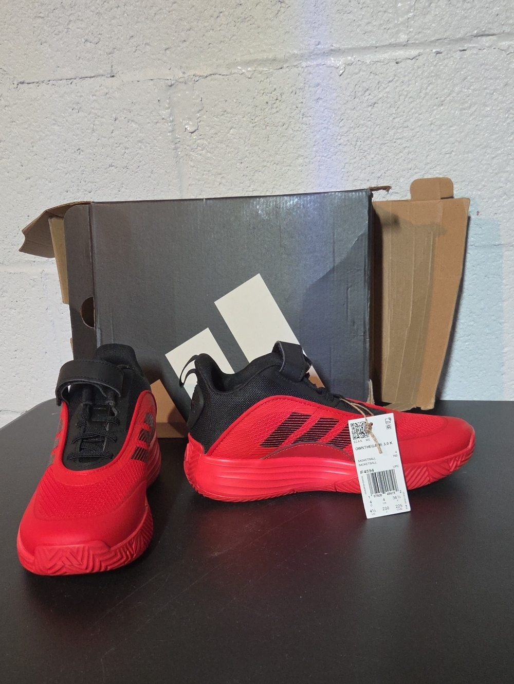 adidas Kids Red & Black Low-Top Sneakers